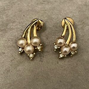 Elegant Gold and Pearl Earrings by Avon
